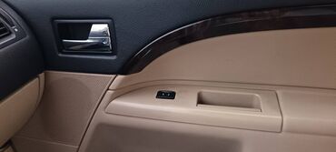 Ford: Ford Mondeo: 2 l | 2004 il 293000 km Sedan — 3