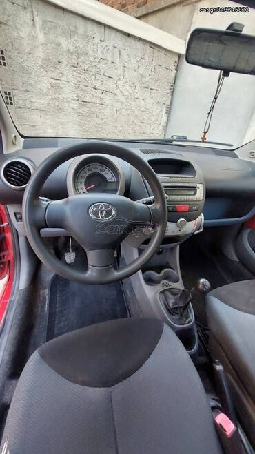 Toyota: Toyota Aygo: 1 l. | 2006 έ. Χάτσμπακ — 10
