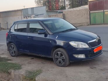 всвязи с переездом: Skoda Fabia: 2012 г., 1.2 л, Механика, Бензин, Хетчбек