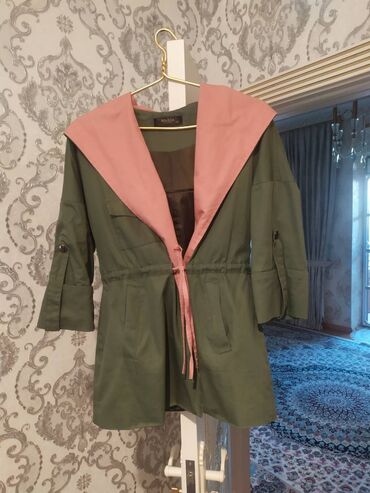 zara pencək: Cox ideal veziyyetde 1;2 defe geynlib