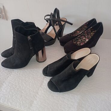 monini kaisevi: Sandals, Aeros, 36