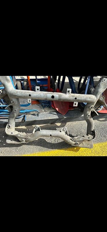 porsche ehtiyat hisseleri: Mercedess benz traves — 1