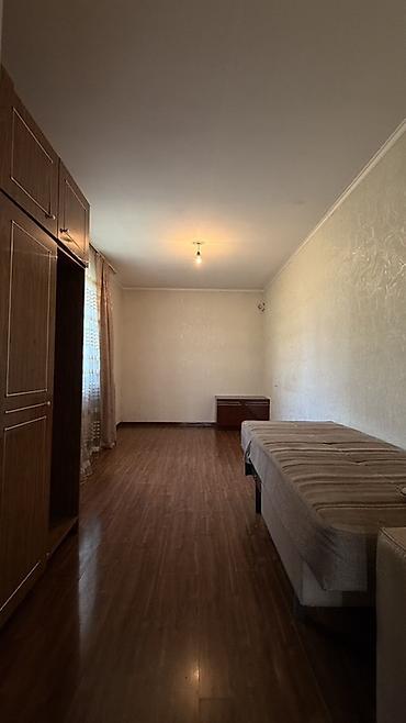 Продажа коттеджей и домов: 3 комнаты, 70 м², 2 соток, Бишкек, Собственник — 12