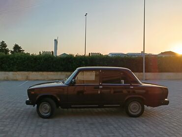 Avtomobil alışı: VAZ (LADA) 2107: 1.6 l | 2005 il 80000 km Sedan
