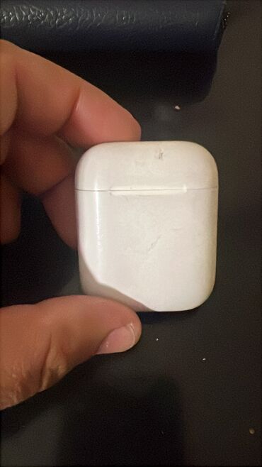Микрофоны: Б/у Беспроводные (Bluetooth) Наушники, Apple, цвет - Белый
