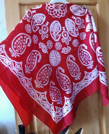 Baş geyimləri: Yeni pambiq materialli kelagayilar cox qewengdi.Rengleri de movcuddur — 2