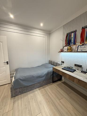 Продажа квартир: 4 комнаты, 150 м², 4 этаж — 4