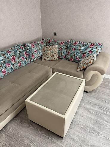 peyğənbər çiçəyi: Künc divan dəsti və pouf/çoxfunksiyalı masa - Künc forması: L-tip — 2