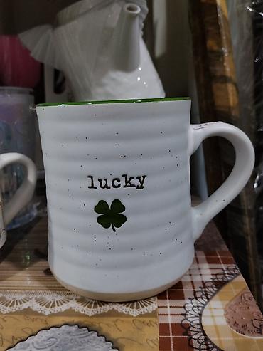 Керамическая кружка “Lucky” с клевером - Материал: керамика. - Объем