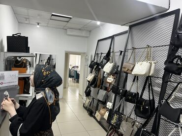 Другая коммерческая недвижимость: Сдаю Офис, 50 м², В жилом комплексе, 1 линия
