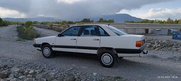 электронная автомобиль: Audi 100: 1988 г., 1.8 л, Механика, Бензин, Седан