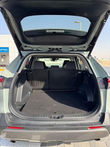 Toyota: Toyota RAV4: 2020 г., Гибрид — 4