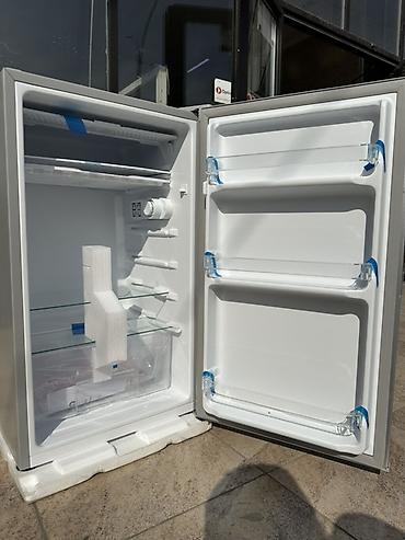 Холодильники: Мини-холодильник CHiQ - Общий объем: 92 л - Класс — 4