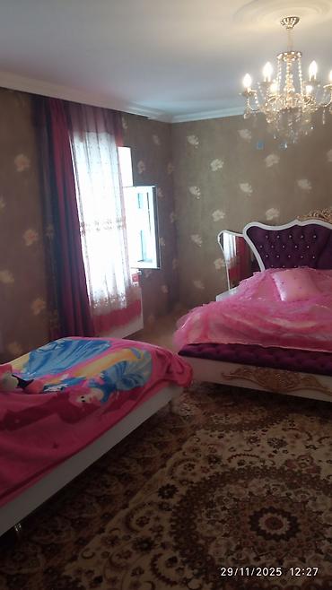 Qonaq otağı dəstləri: Masa və oturacaqlar — 28