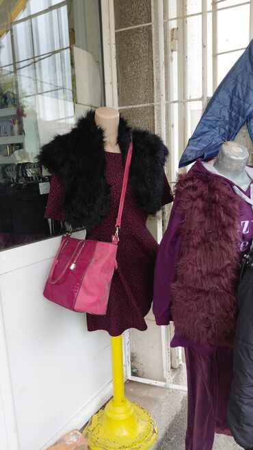 Ostala ženska odeća: Garderoba na biranje 12 EUR kilogram minimalna količina 10 kg ekstra i na lalafo.rs — 19 Ostala ženska odeća: Garderoba na biranje 12 EUR kilogram minimalna količina 10 kg ekstra i — 19