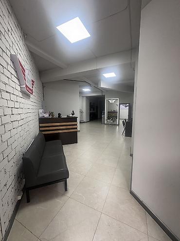 парк ататюрк: Сдаю коммерческое помещение 283 м2., с ремонтом, ранее использовалось — 3
