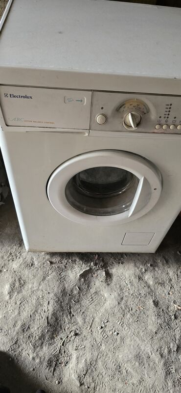 ноутбук за 5000: Кир жуучу машина Electrolux, Автомат