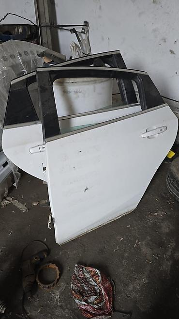 qazel kapotu: Chevrolet MALİBU 2018 il, ABŞ, Ödənişli çatdırılma — 2
