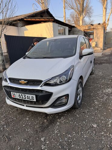 машына сатылат: Chevrolet Spark: 2020 г., 0.1 - engine capacity л, Автомат, Бензин, Жол тандабас