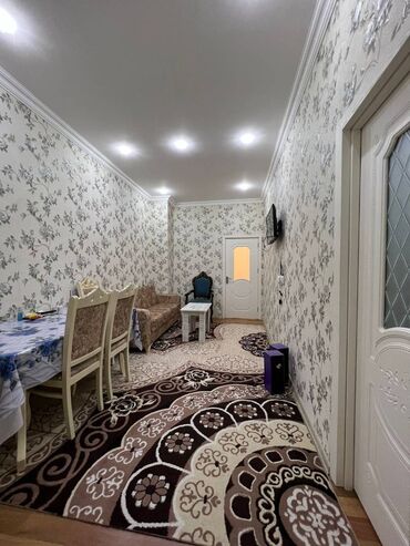 Uzunmüddətli kirayə mənzillər: Mənzil kirayə verilir. Həzi Aslanov metrosu, 22.7 mərtəbə, 3 otaq, 70 — 1