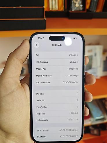 tv ekranları: IPhone 16, 128 GB, Qara — 4