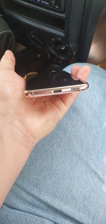 телефоны для игр: Samsung Galaxy S21, Б/у, 256 ГБ, цвет - Розовый, 1 SIM