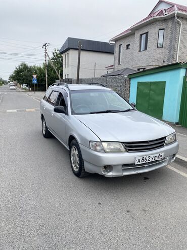 запчасть на мазда 6: Mazda 3: 2000 г., 1.8 л, Автомат, Бензин, Универсал