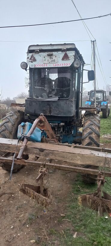 Kommersiya nəqliyyat vasitələri: Traktor motor 2.8 l, İşlənmiş