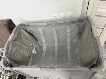 Манежи-кровати: Манеж-кровать, Б/у, Складной — 7