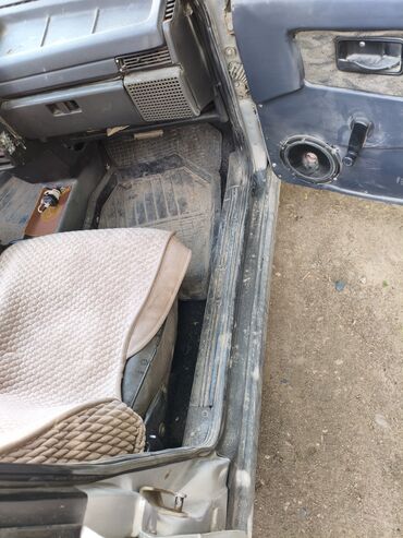 ВАЗ (ЛАДА): ВАЗ (ЛАДА) 21099: 2002 г., 1.5 л, Механика, Бензин, Хэтчбэк — 3