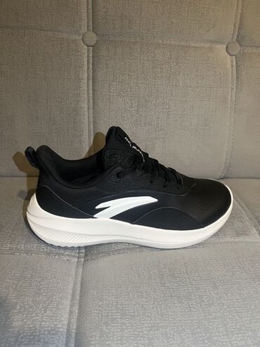 Кроссовки от фирмы Anta и Li-ning оригинал 41 размер новые ( размер не