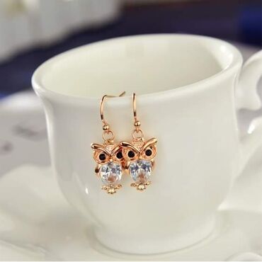 Minđuše: Cena: 800 din. K — 11