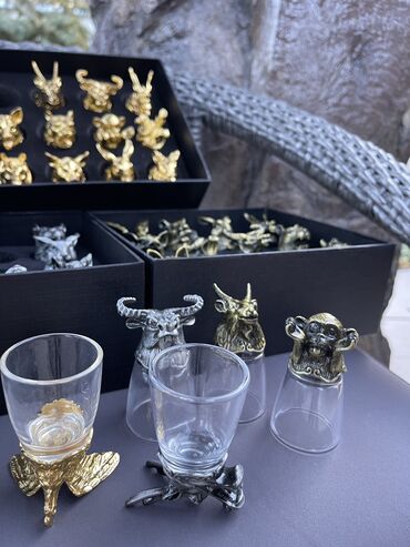 Другие товары для кухни: • Набор рюмок в подарочной коробке: • 12 стопок-перевертышей (знаки at lalafo.kg — 4 Другие товары для кухни: • Набор рюмок в подарочной коробке: • 12 стопок-перевертышей (знаки — 4