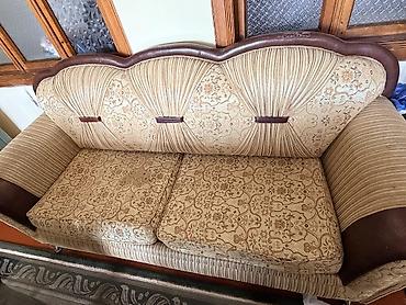 iwlenmiw divan kreslo: İşlənmiş, Divan, 2 kreslo, Bazasız, Açılmayan — 1