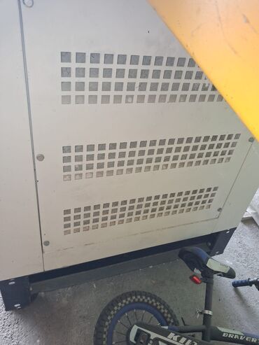 Döşəmə: Altas Jeneratör – səssiz kabinli dizel generator yem üydən və ot üydən