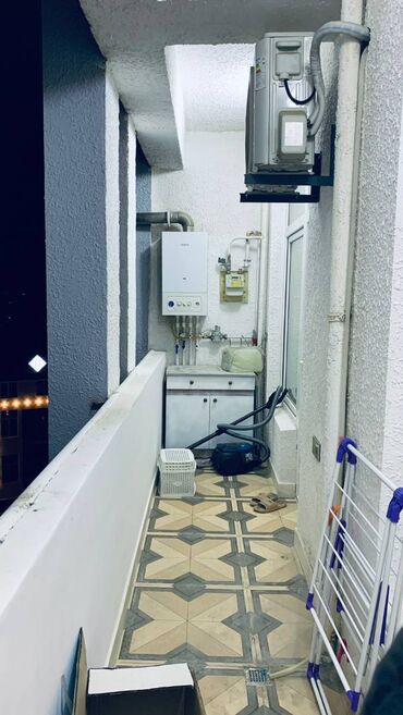 Uzunmüddətli kirayə mənzillər: Bayilda asan xidmətə yaxin 18 mertebeli binanın 5-ci mərtəbəsində — 10