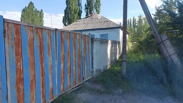 продаю дом в селе нурманбет: Үй, 80 кв. м, 4 бөлмө, Менчик ээси