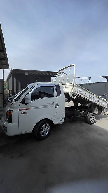 Легкий грузовик, Hyundai, Стандарт, 3 т, Б/у at lalafo.kg Легкий грузовик, Hyundai, Стандарт, 3 т, Б/у