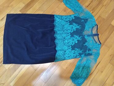 Dəstlər, kostyumlar: Qadın geyimləri dəsti – 3 ədəd 1) Qırmızı qısa don: - Klassik düz — 11