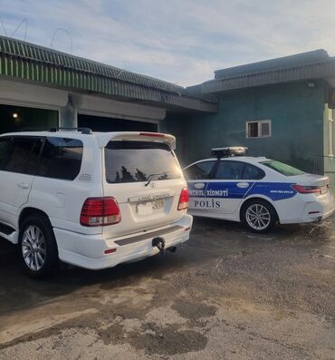 Toyota: Toyota Land Cruiser (100 seriyası) – ağ rəngdə, tam ölçülü 7 yerlik — 15