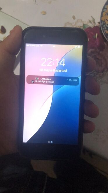 Apple iPhone: IPhone 7, 32 GB, Qara, Barmaq izi