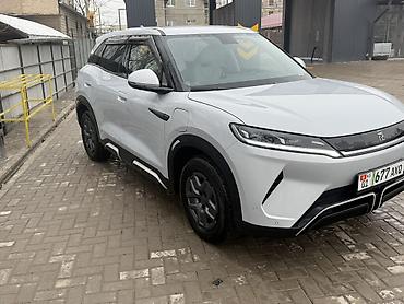 BYD: BYD Yuan Up: 2024 г., Автомат, Электромобиль, Кроссовер — 1