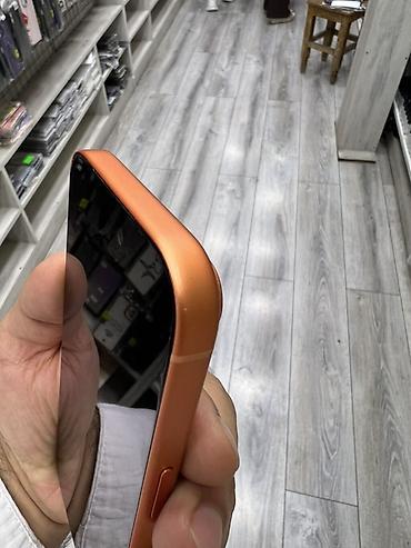 kreditle telefon: Telefon idealdi kredit deyil 
256 Gb,99 pil 
Təmirdə olmayib — 8