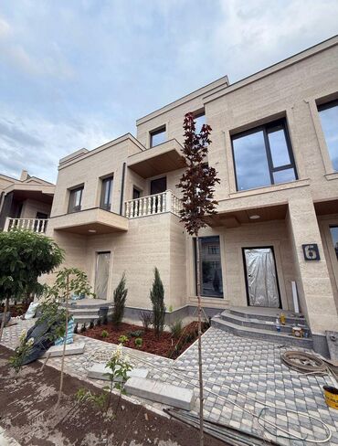 Продажа домов: Таунхаус, 320 м², 7 комнат, Собственник, Дизайнерский ремонт — 1