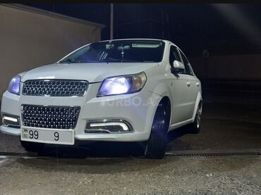 Digər avtomobillər: Ağ rəngdə kompakt sedan. Xüsusiyyətlər: - Kuzov: 4 qapılı sedan, ağ -da lalafo.az — 13 Digər avtomobillər: Ağ rəngdə kompakt sedan. Xüsusiyyətlər: - Kuzov: 4 qapılı sedan, ağ — 13