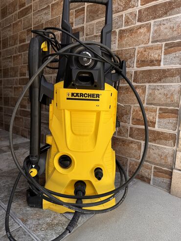 Məişət əlcəkləri: Karcher K4 avtoyuma - Korpusunun materialı plastik. Gücü 1.8 kVt