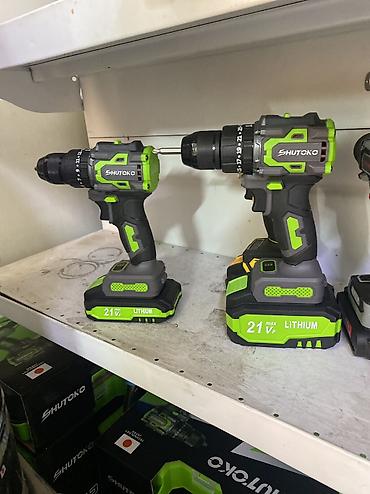lithium: Аккумуляторные шуруповёрты/дрели От 2000 и выше В наличии на фото — 3