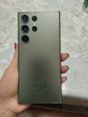 Чехлы: Чехол для смартфона с большим модулем камеры и рисунком «зелёная — 11