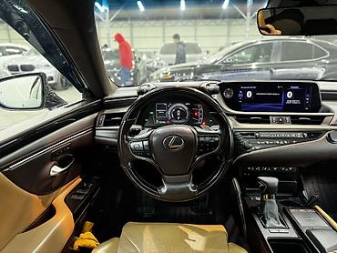 Lexus: Lexus ES: 2019 г., 2.5 л, Робот, Гибрид, Седан — 8