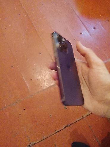 Apple iPhone: IPhone 14 Pro, Qara — 4